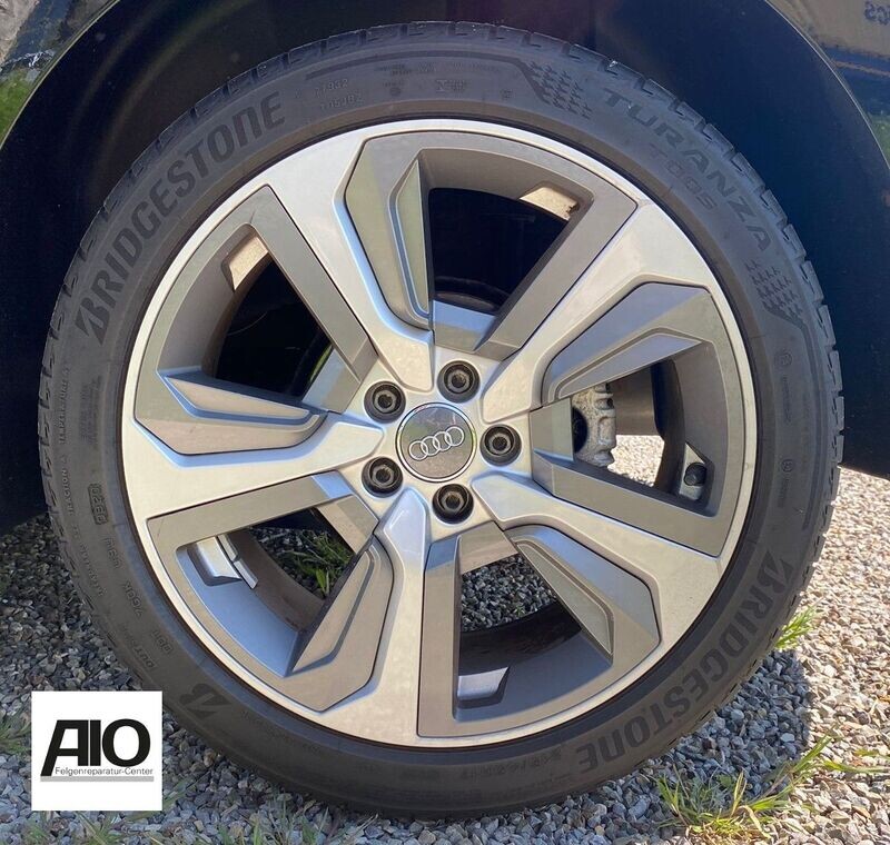 LF1 + LACK Original Audi Felge 82A601025H - 5 Speichen Design Silber Matt (graue Inlays) - A1 Typ GB ab 2018-