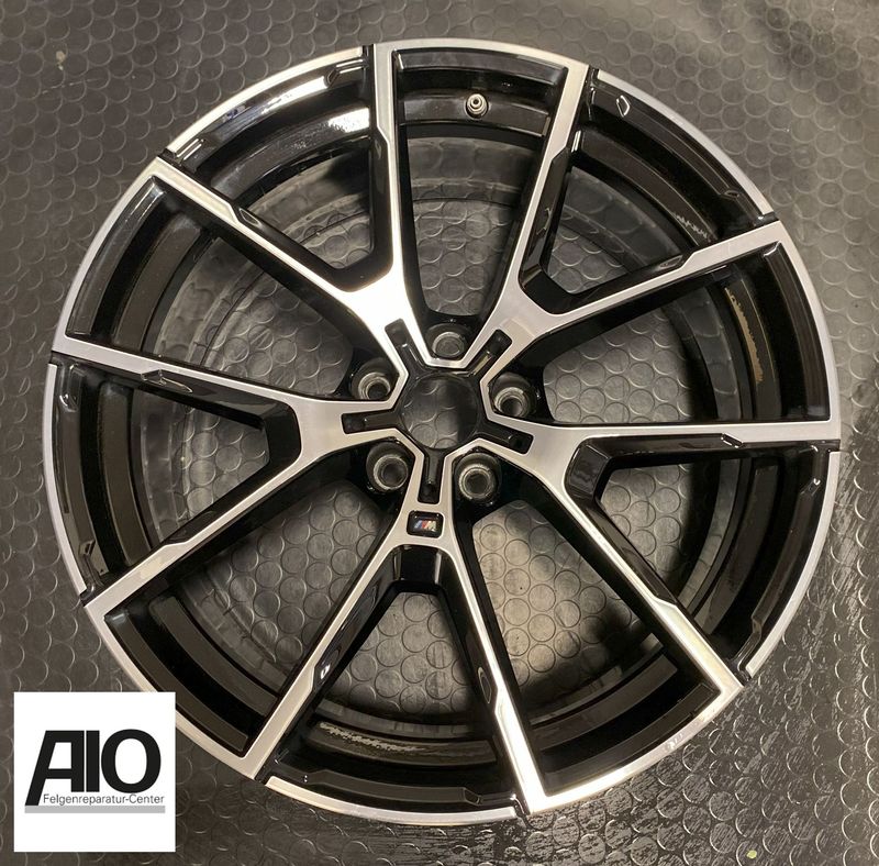 LF1 Original BMW Felge 36118072023 - 728M Y Speiche Schwarz HGG VA
- 8er Cabrio Typ G14 / 8er Coupe Typ G15 / 8er Gran Coupe Typ G16