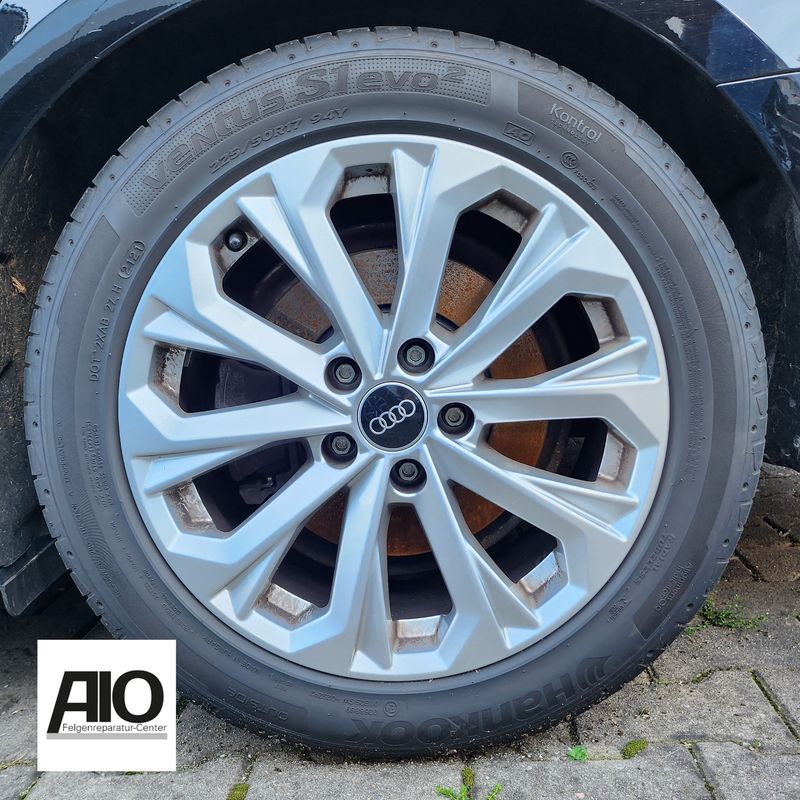 LF1 Original Audi Felge 8W0601025L - Fächerdesign Silber - A4/S4 Typ B9 8W 2015-