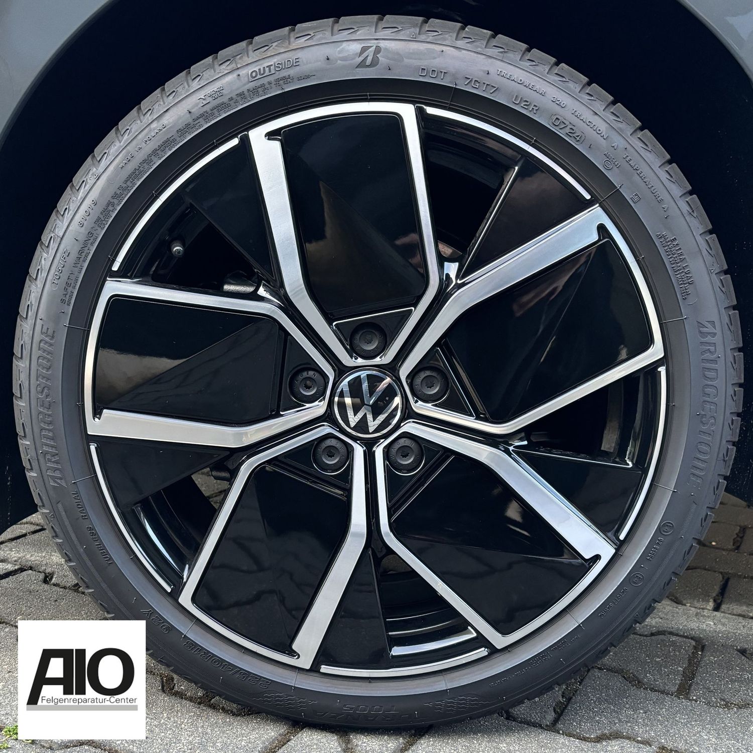 LF1 Original VW Felge 571601025F – LEEDS Design Schwarz HGG – Tiguan III