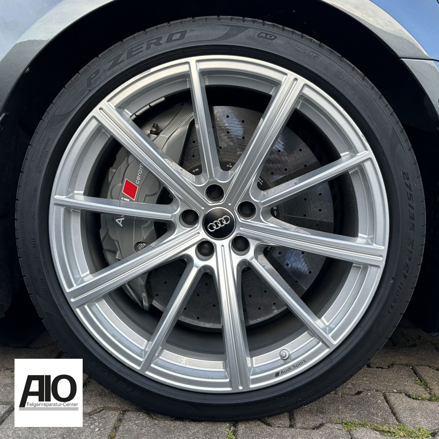 LF1 Original Audi Felge 4M8601025AM - 10 Speichen Stern Design Silber - RSQ8 Typ 4M - SUV Audi Sport