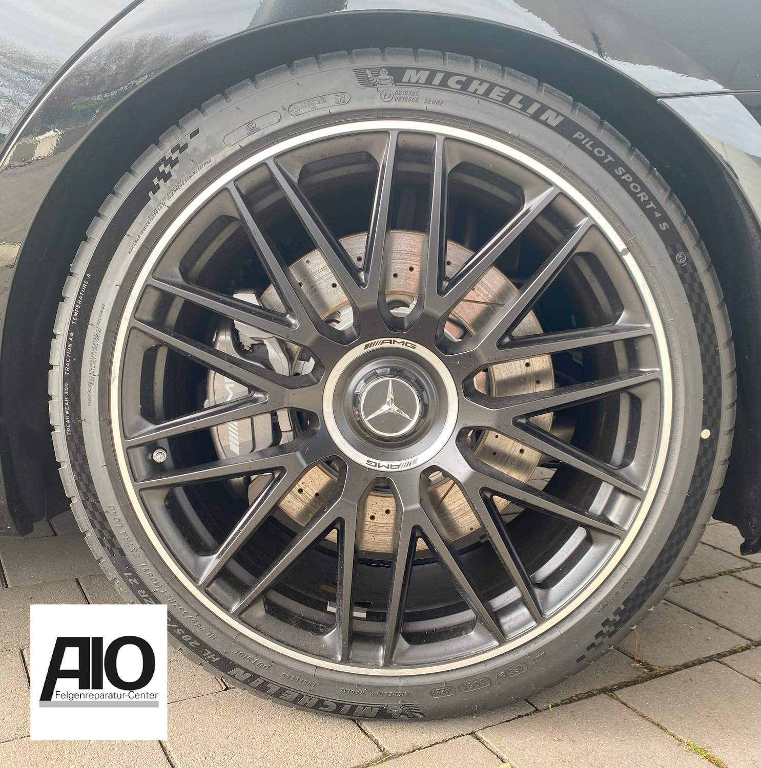 LF1 Original Mercedes Benz Felge A2324013000 – Kreuzspeichenrad Schwarz Matt HGG HA – SL-Klasse R232 ab 2022-