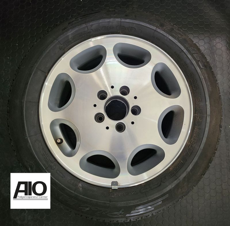 LF1 Original Mercedes Benz Felge A1244011402 – 8 Loch Felge Silber - W124 / R129 SL / W201