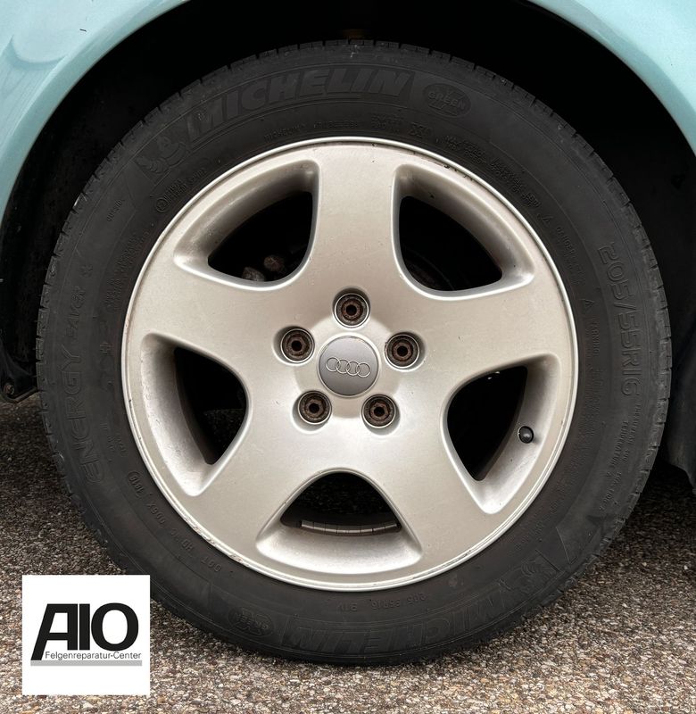 LF1 Original Audi Felge 8D0601025C
 - 5 Arm Design Silber - A6 Typ C5 4B - Allroad
