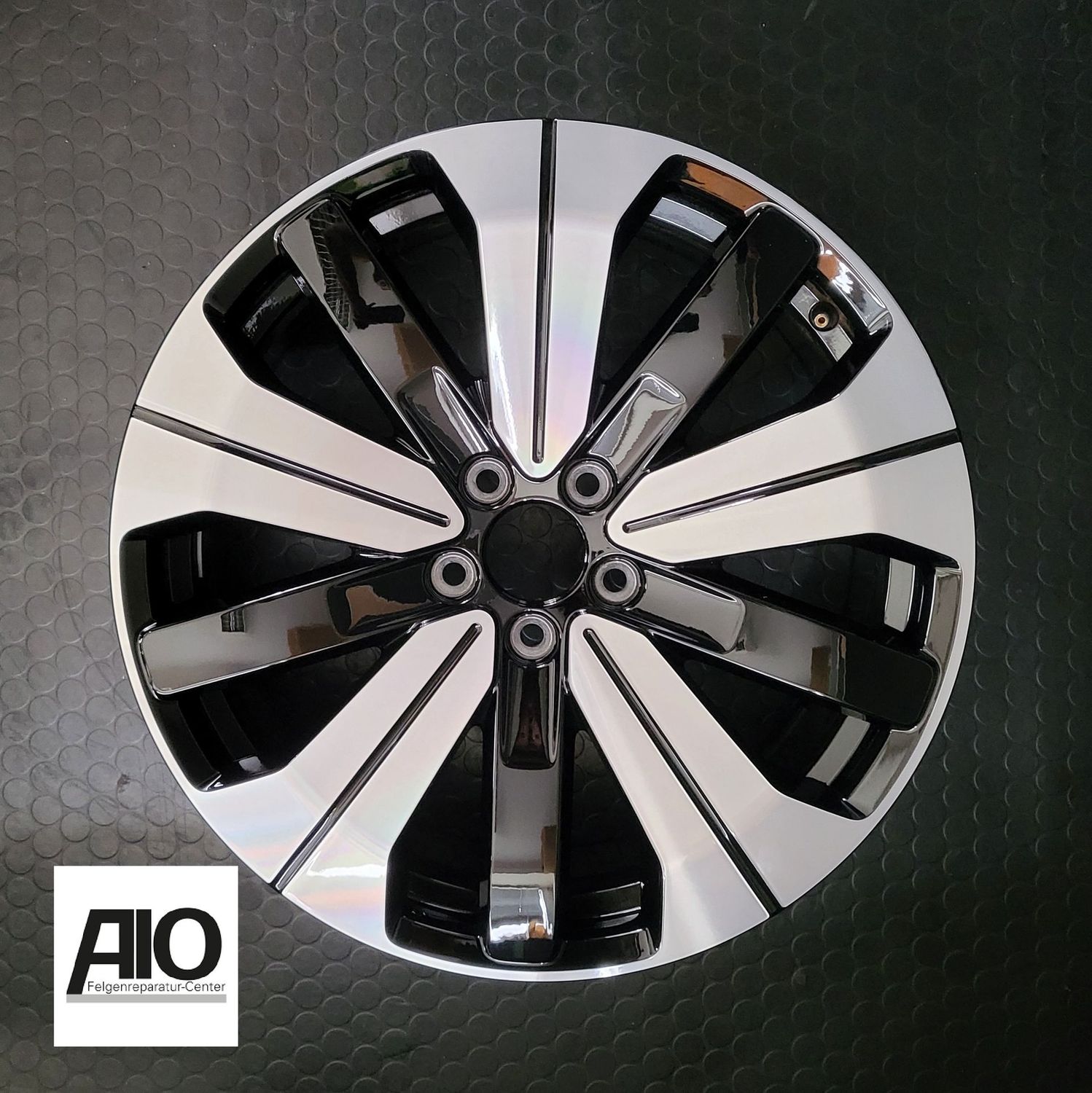LF1 Original Volvo Felge 32143627 – 5 Double Spoke  1261   Design HGG Schwarz VA – XC40 Typ 536 / 539