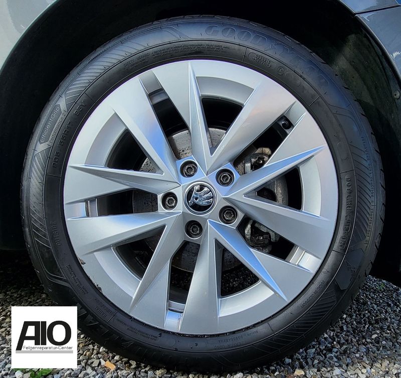 LF1 Original Skoda Alufelge 5E3601025E  – ROTARE 5-Doppelspeichen-Design Silber – Octavia III + IV