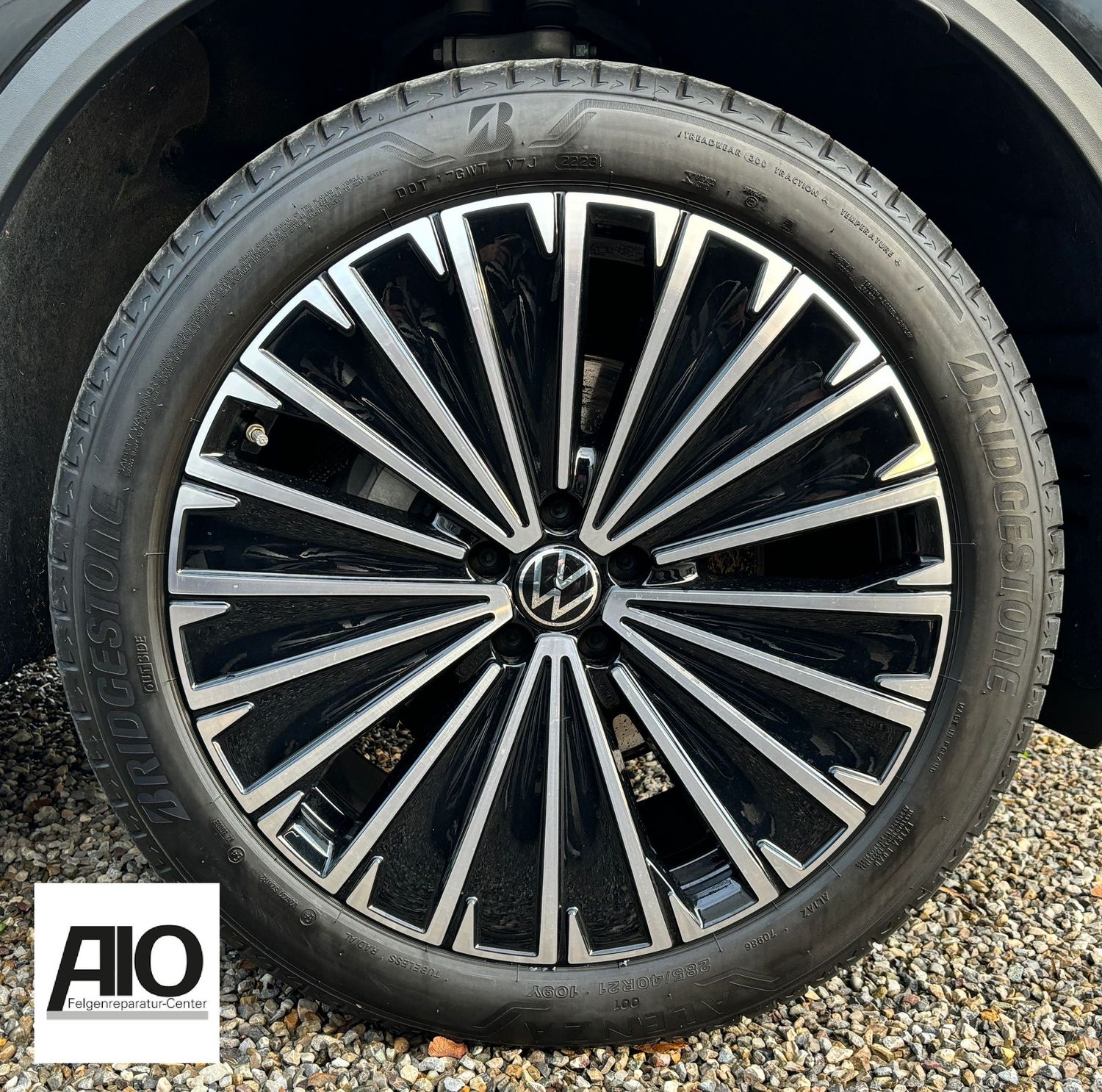 LF1 + LACK Original VW Felge 571601025K – NAPOLI Vielspeichendesign Schwarz HGG – Tiguan III + Tayron