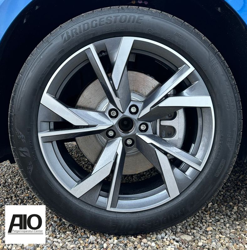 LF1 Original Skoda Alufelge 5E3071499D – TAURUS Design Grau HGG – Octavia Typ NX