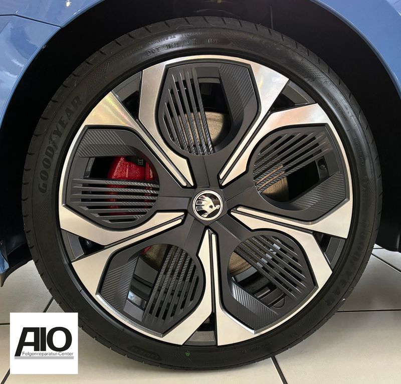 LF1 Original Skoda Alufelge  5E3071499P – ELIAS 5-Y-Speiche Dunkelgrau HGG Matt (Graues Inlay) – Octavia IV Typ NX