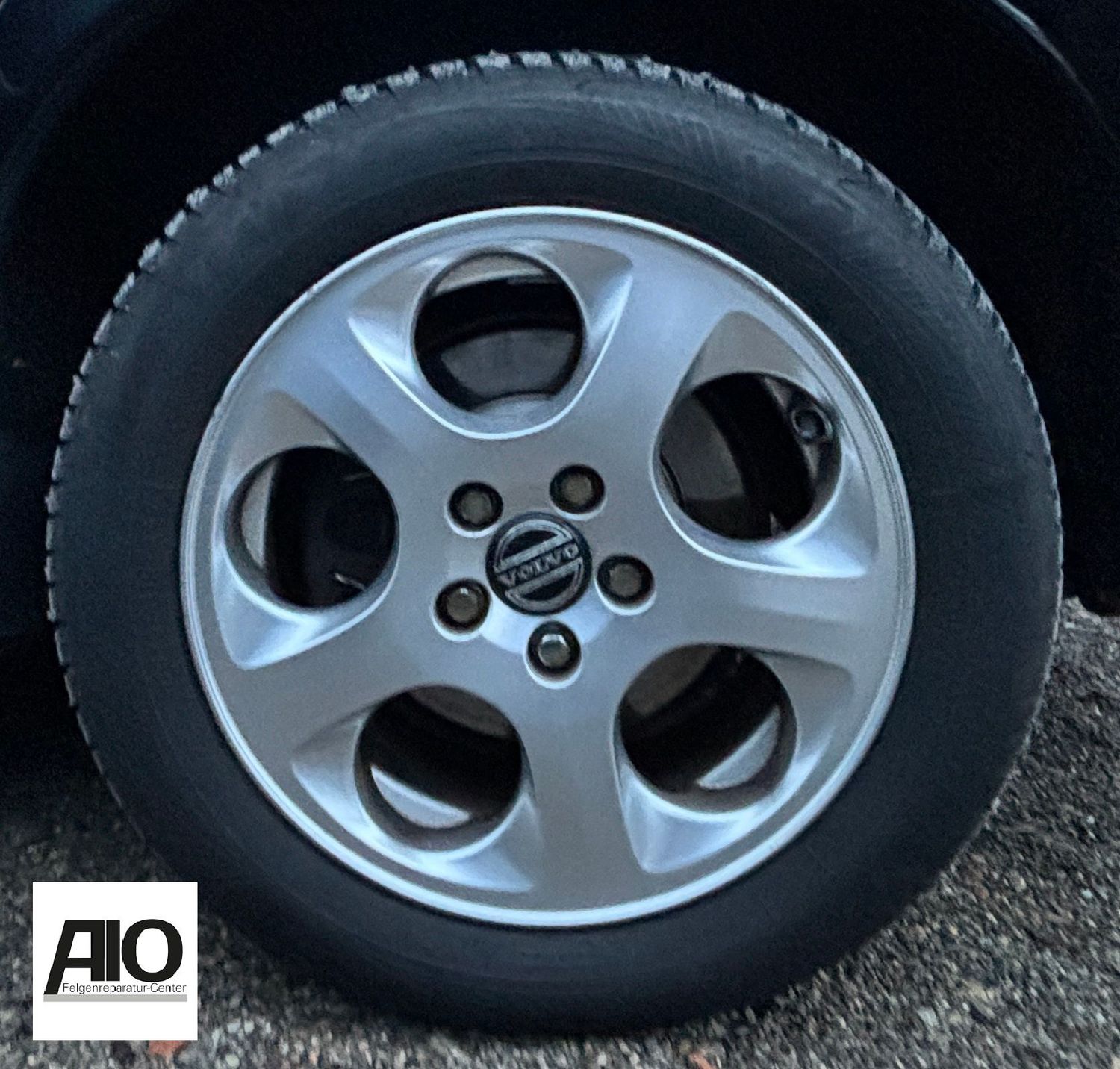 LF1 Original Volvo Felge 8646402 - CANAVERAL Design 5-Speiche Silber - S60 / V70 / S80