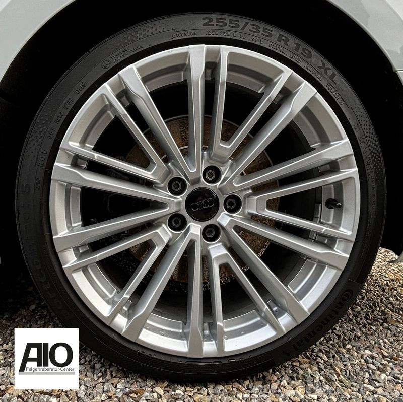 LF1 Original Audi Felge 8W0601025BE  - 10 V Speichen Design Silber - A4 Typ B9 / 8W ab 2016 -