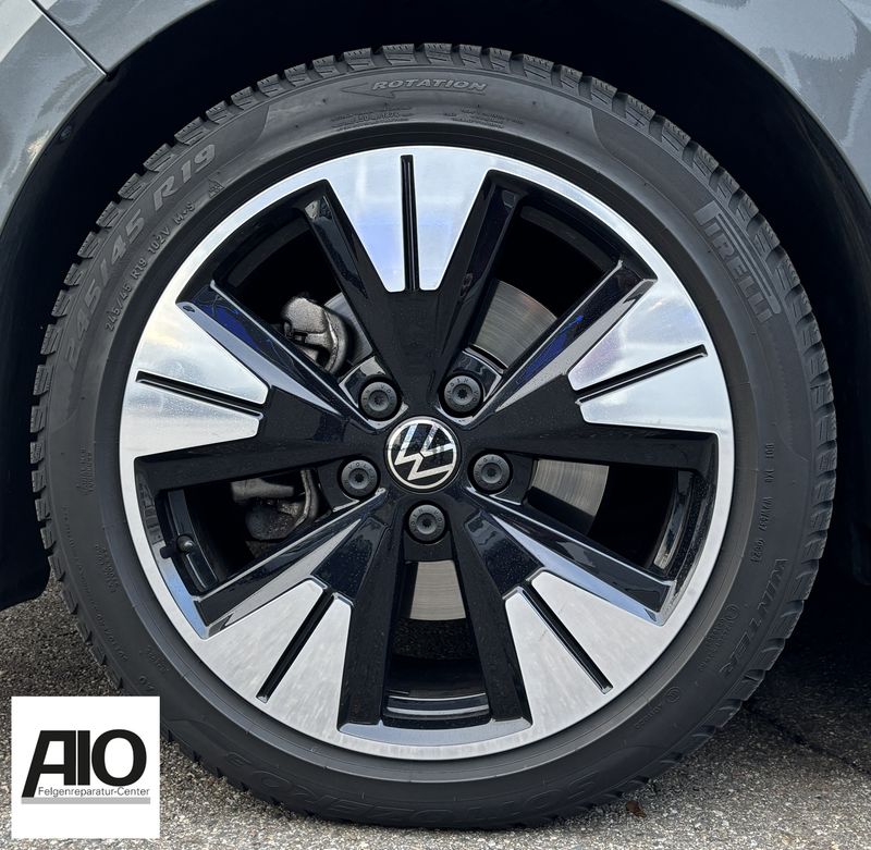 LF1 Original VW Felge 7T0601025C - Halmstad 5-Speichen-Design Schwarz HGG – T7 Multivan ab 2021
