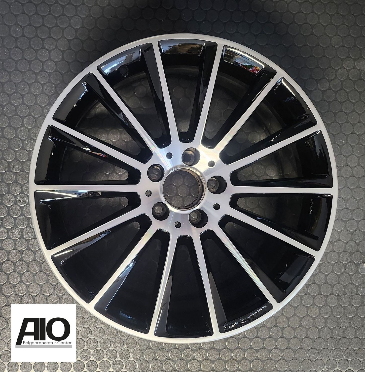 LF1 Original Mercedes Benz Felge A2054011400 – Vielspeichen-Rad Schwarz HGG HA – C-Klasse C205 / A205 von 2014-2021