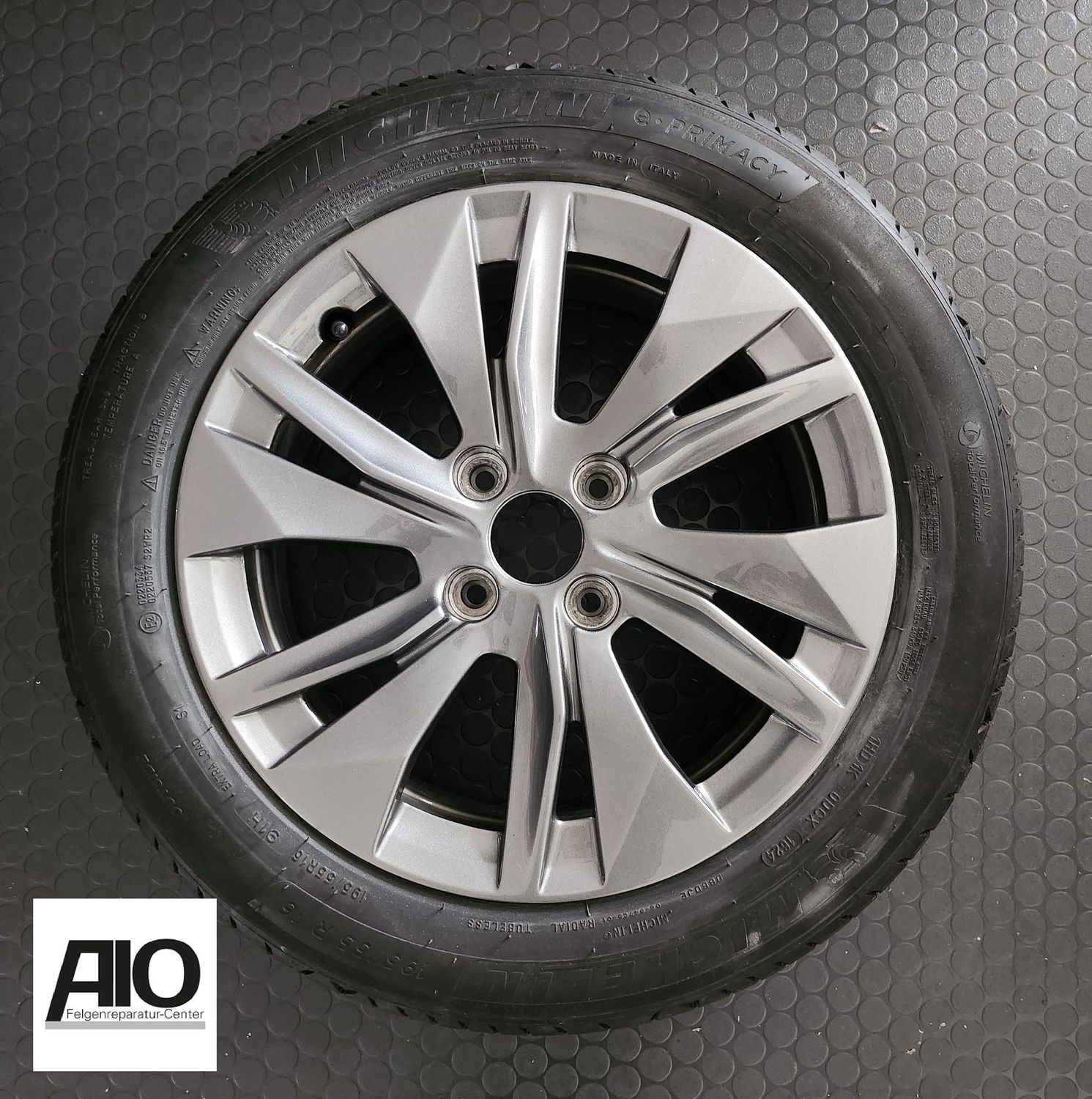 LF1 Original Felge Peugeot 98281855VZ - Vielspeiche Grau Metallic - 208 / e-208 Typ U