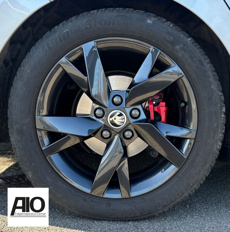 LF1 Original Skoda Alufelge 5E3071497F   –  Mehrspeichen-Design LYRA Dunkelgrau – Octavia IV Typ NX