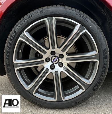 LF1 + Lack Original Volvo Felge 31381534 - 8 Spoke Design 214 HGG Grau – S90, V90