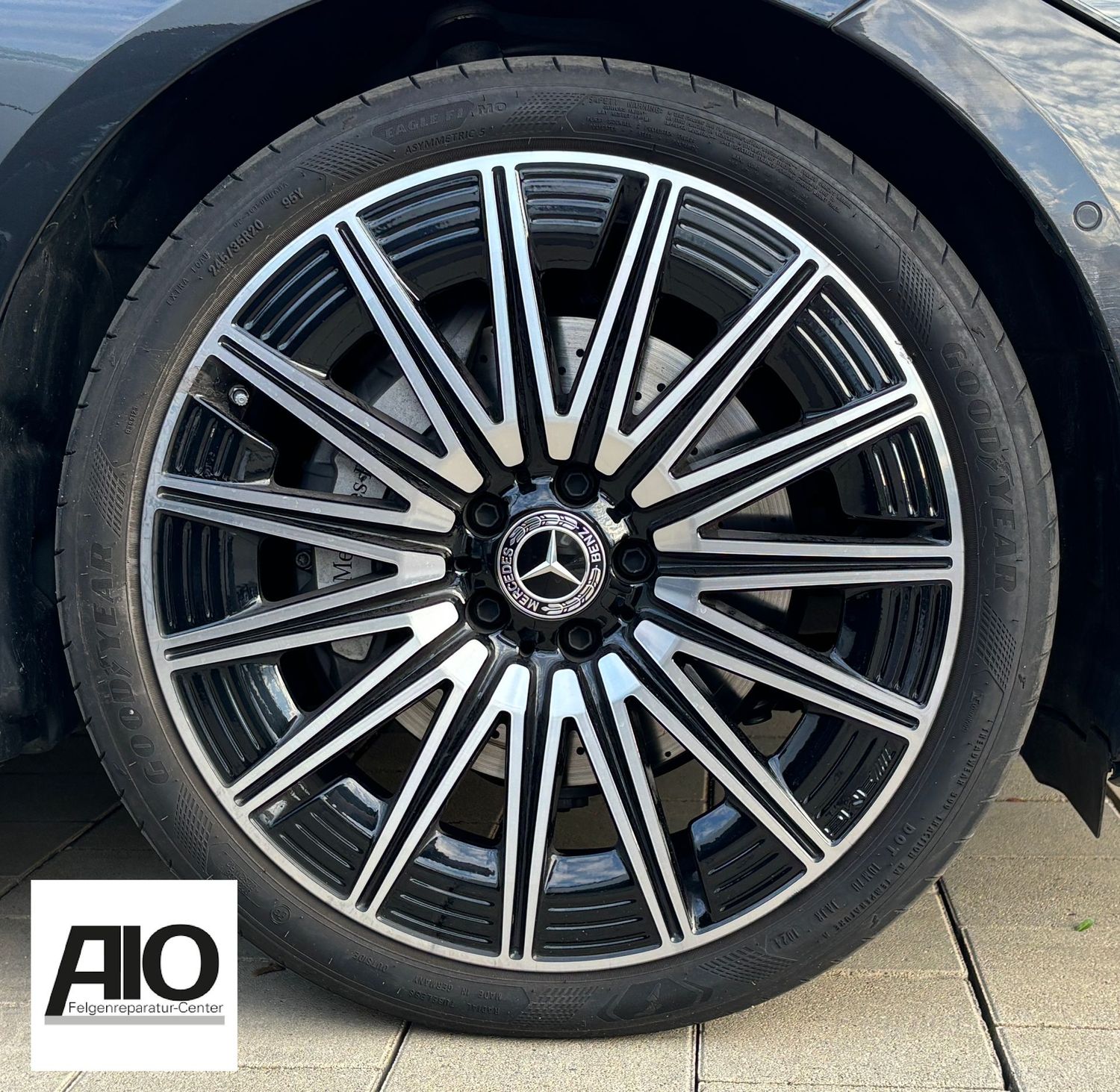 LF1 + Lack Original Mercedes Benz Felge A2364012300 –Vielspeichen-Rad Schwarz HGG VA – CLE Typ C236