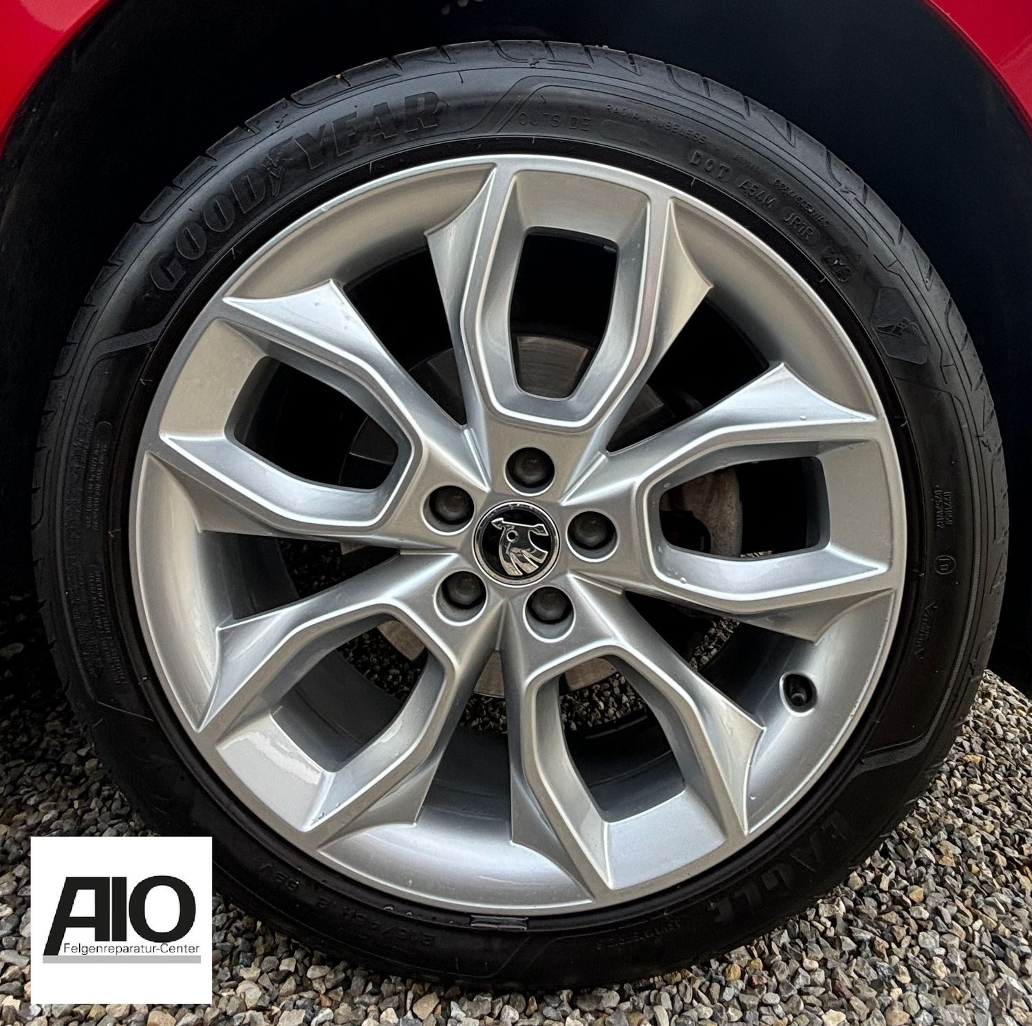 LF1 Original Skoda Alufelge 57A071499A – Crater 5 Doppelspeiche Silber HGG – Karoq
