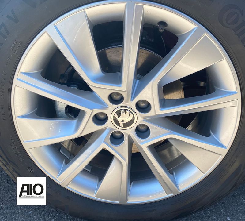 LF1 Original Skoda Alufelge 5E3071498L – BRAGA 5 Doppelspeiche Silber HGG – Octavia IV