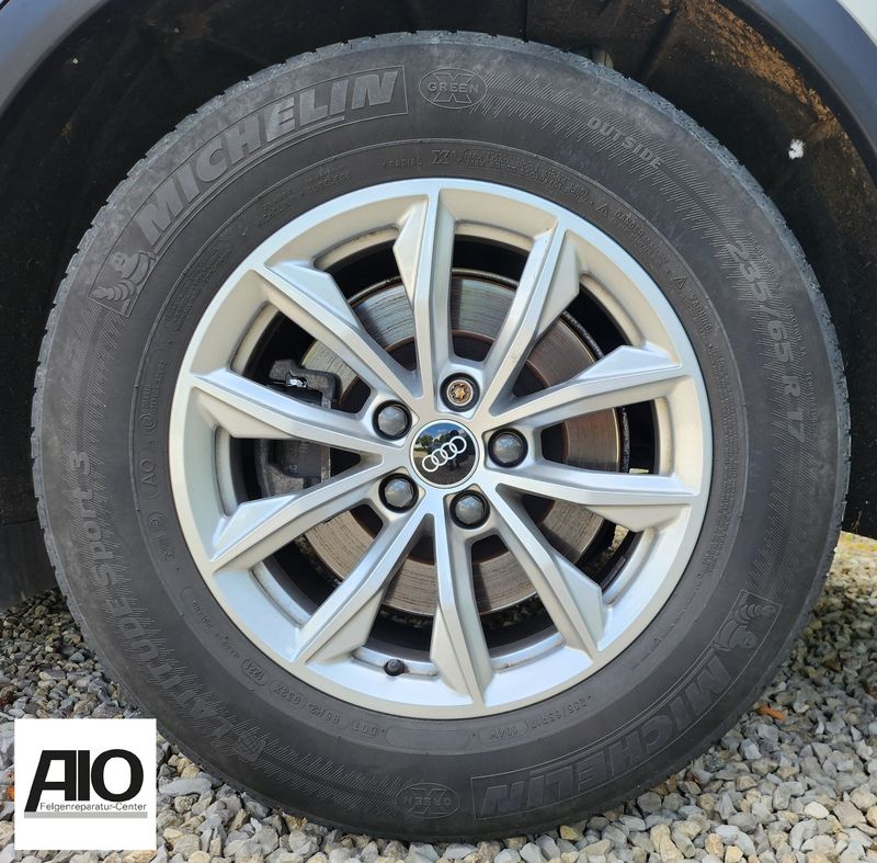 LF1 + LACK Original Audi Felge 80A601025 - 5-Parallelspeichen-Design Silber - Q5 Typ FY ab 2017