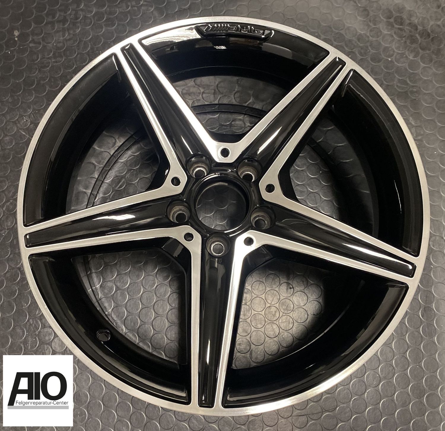 LF1 Original Mercedes Benz Felge A2054017200 – AMG-5-Speichen-Rad Schwarz HGG HA – C-Klasse C205 / A205 2014-2021