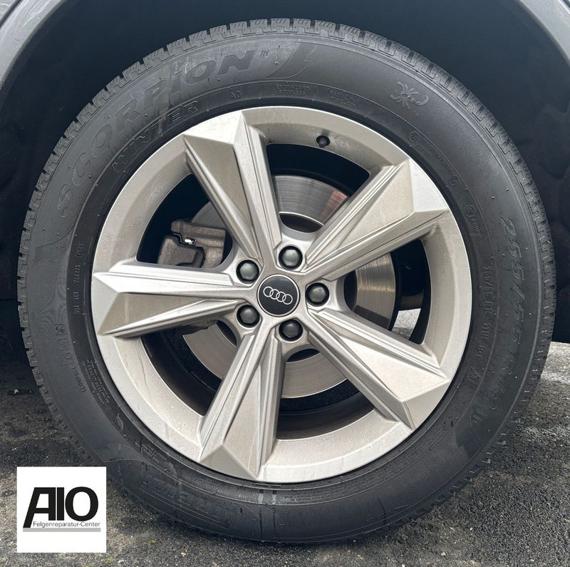 LF1 + LACK Original Audi Felge 4M0601025BN - 5-Arm-Stern-Design Silber - Q7 Typ 4M 2015-