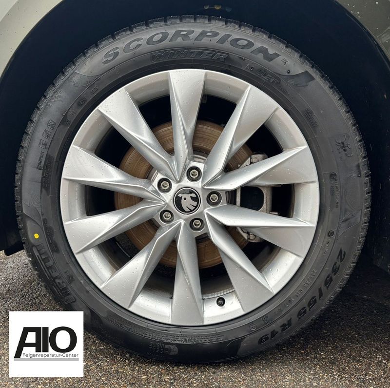 LF1 + LACK Original Skoda Alufelge 5LA601025AP – CRYSTAL 5-Doppelspeiche Silber – Enyaq iV 50/60/80