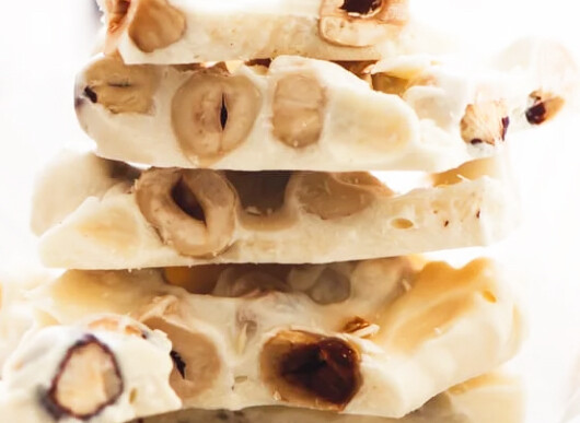 Delice No added Sugar Luxury Chocolate with Roasted Whole HAZELNUT