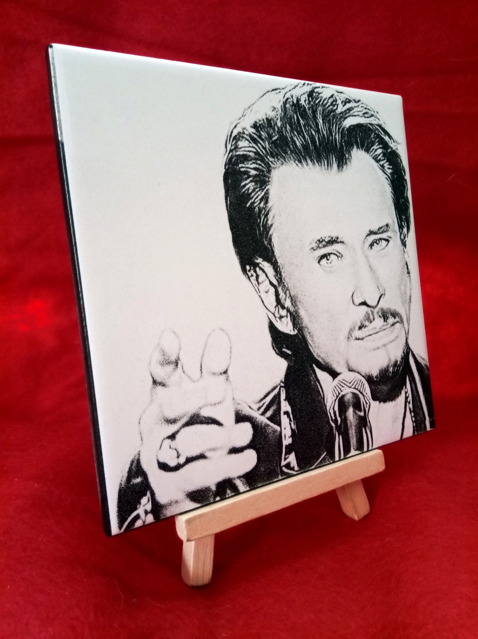 création gravure laser sur carrelage Johnny Hallyday