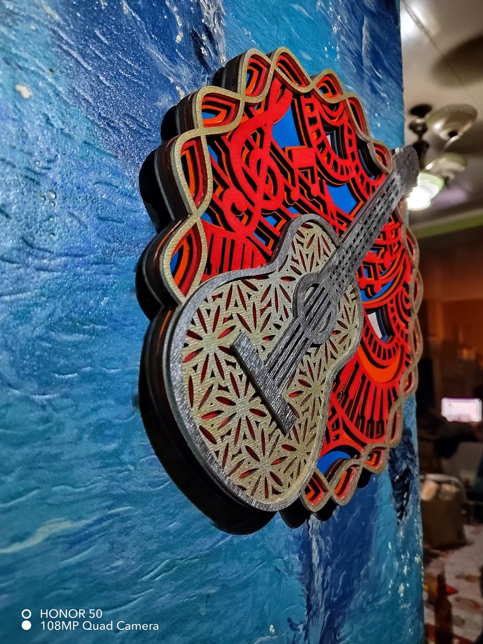 Guitare mandala en 6 couches superposé