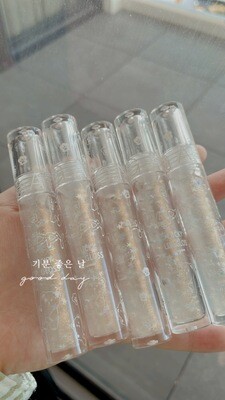 lucky lipgloss ~ clear
