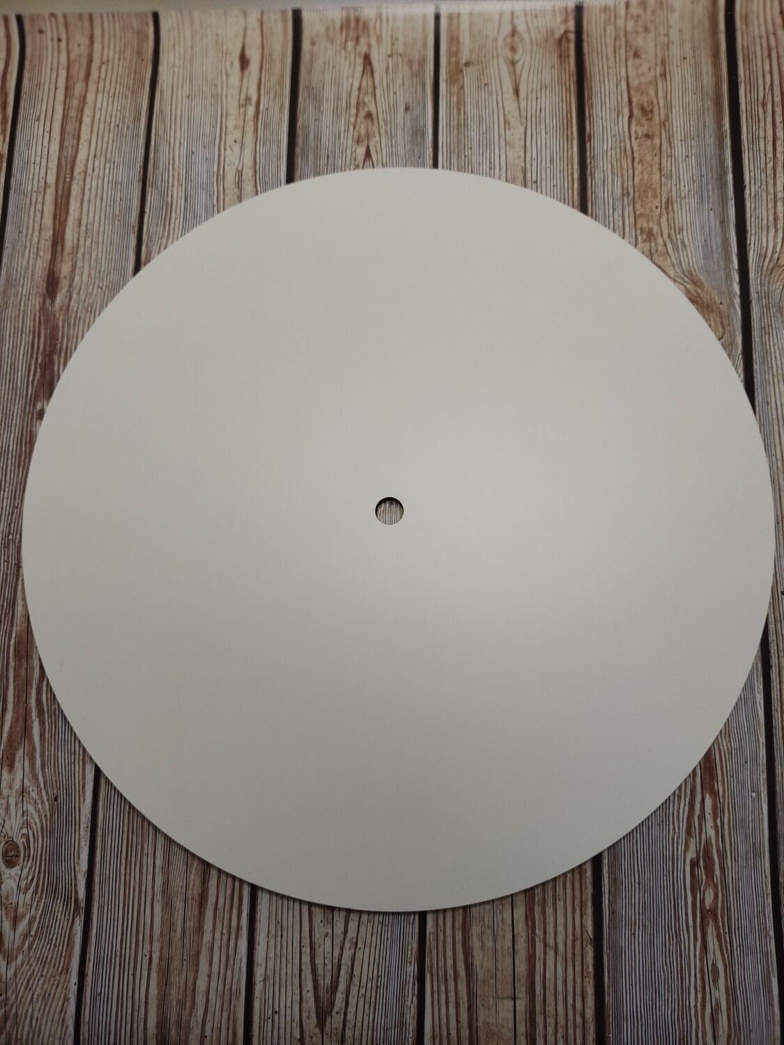 Подложка d-36 см ЛМДФ Белая с отверстием 1см под центральную ось, 6мм, круглая односторонняя