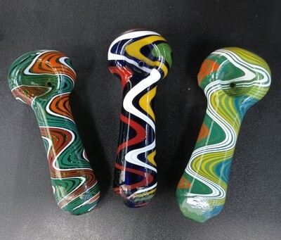 Colorful Zig-Zag Hand Pipe