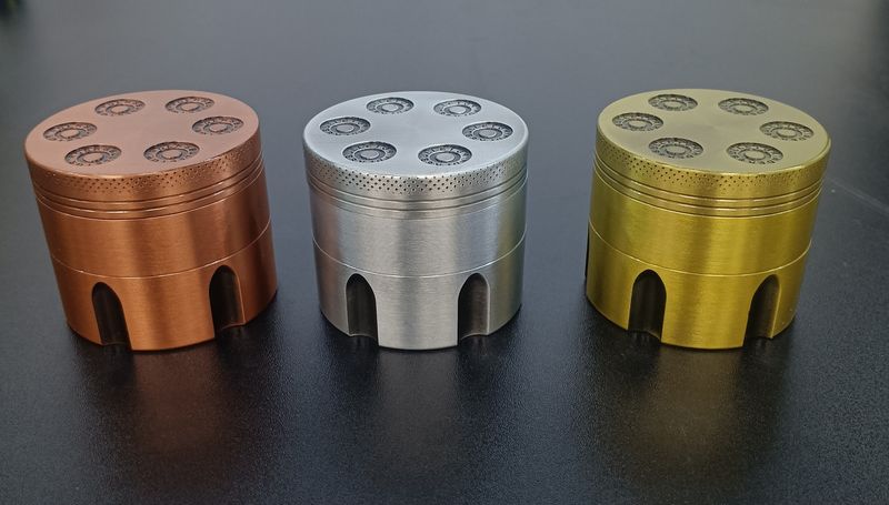 Six-Shooter 3 Piece Metal Grinder