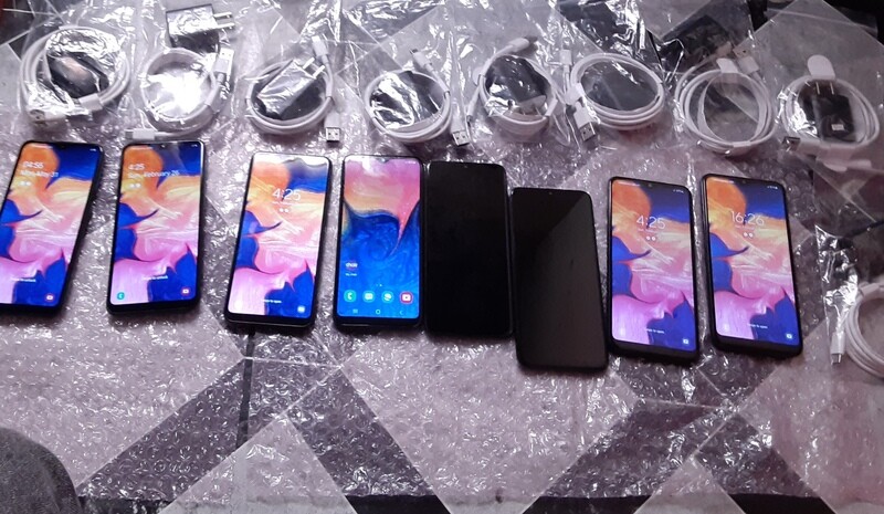SAMSUNG A10E 32GB 2gb ram