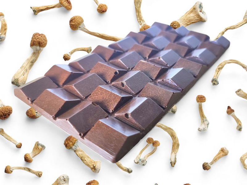 200mg Microdose P. cubensis Mushroom Swiss Chocolate (x32 blocks - 6.4g Total)