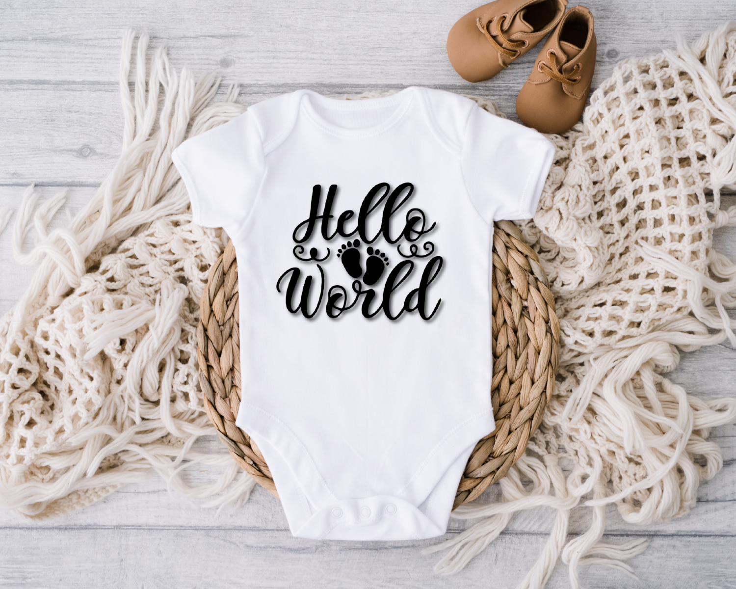 Hello World Baby Onesie, Baby Girl or Boy Arriving, Unisex Newborn Gift or Baby Shower Present, Pregnancy Announcement Reveal