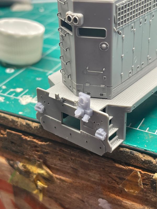 HO: Norfolk Southern Anticlimber Style 3 " Half Style "