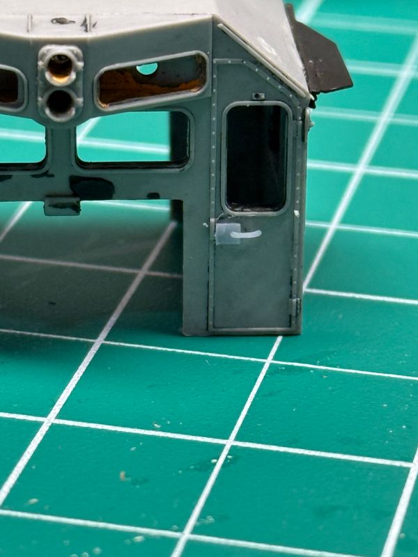 HO: EMD Cab Door Handles