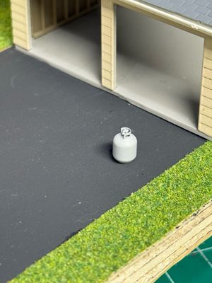 HO: 15LB Propane Tanks