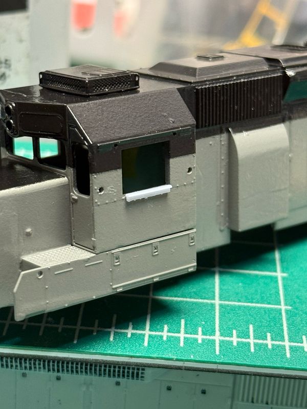 HO: Cab Armrests