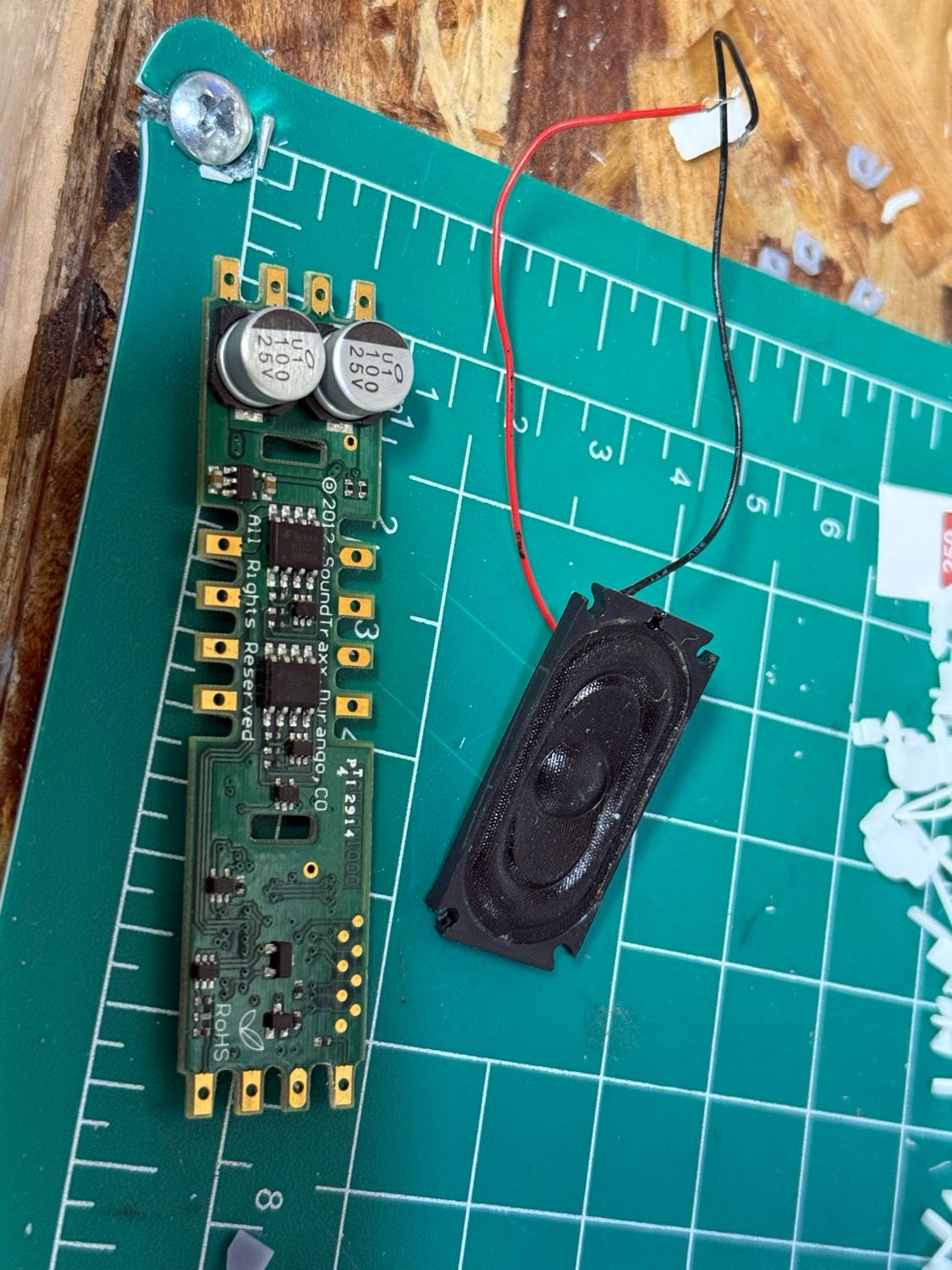 Clearance: Tsunami 2 GP15-1 Board With Speaker