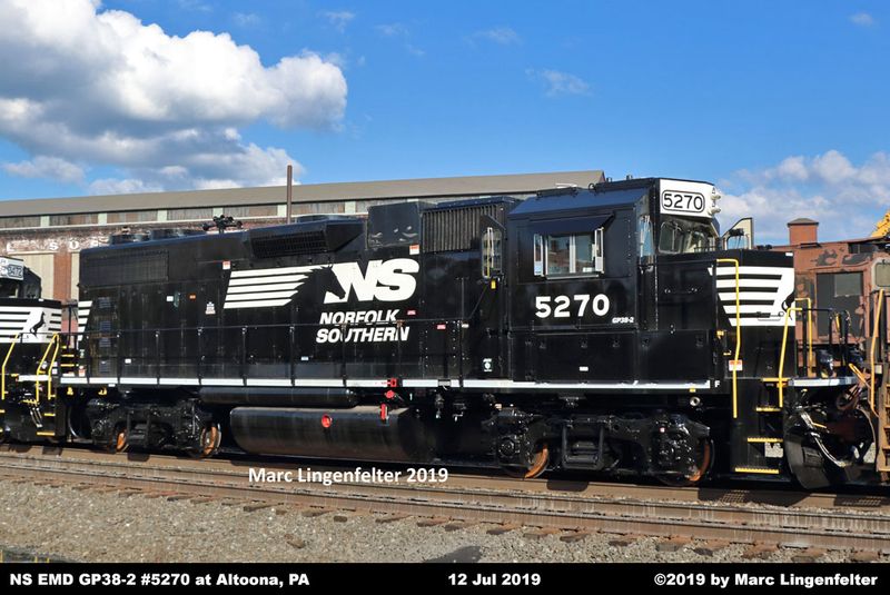 HO Norfolk Southern Admiral Cab GP38-2 w/ PTC