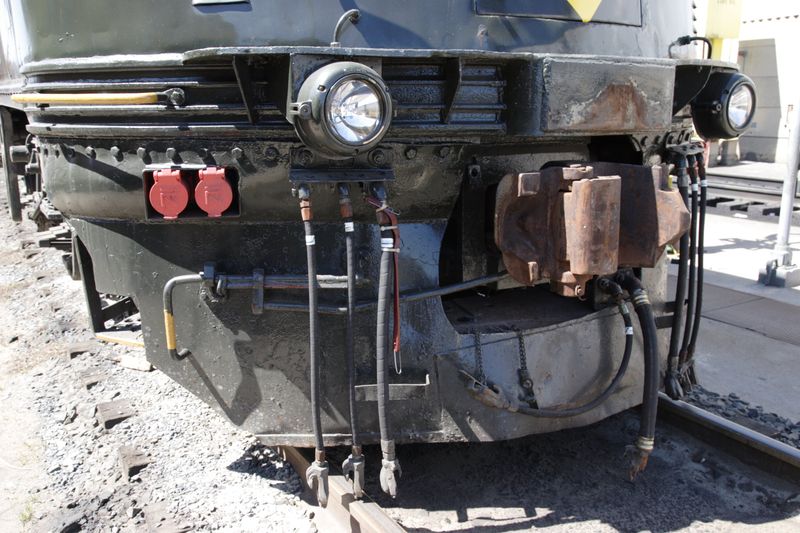 HO: Conrail OCS E8 Ditchlights