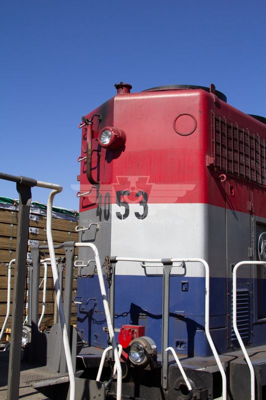 HO:Canadian APU Exhaust Stack