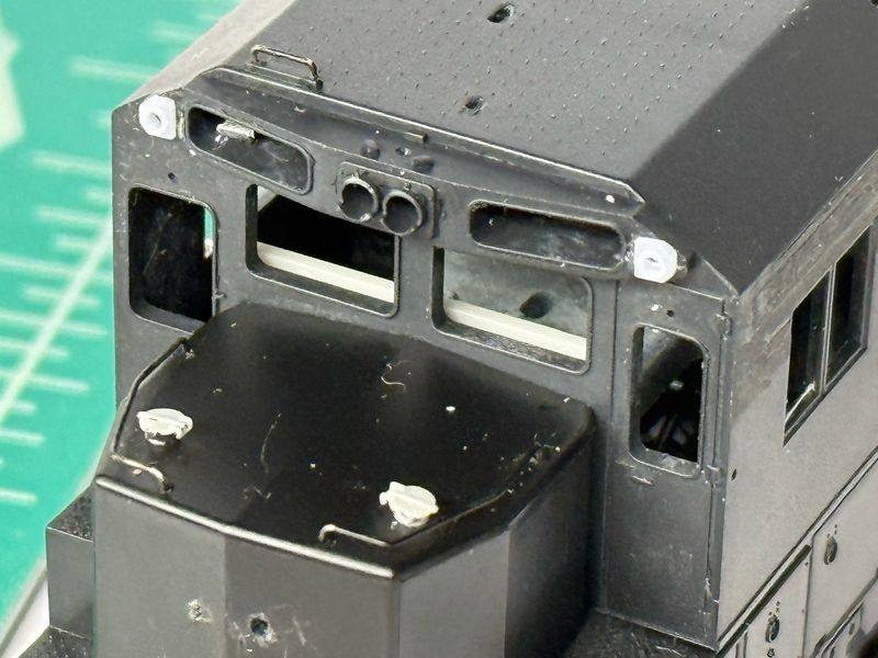 HO: B/C 40-8 Brow Lights ( Blanked )