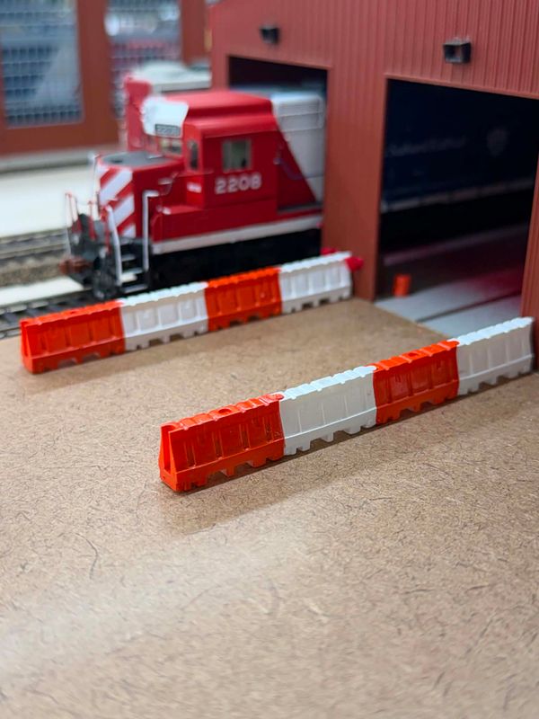 HO: Jersey Barriers Interconnected