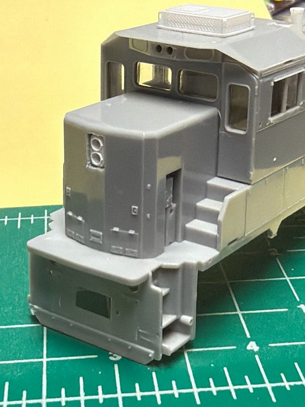 HO: NRE Genset Nose Headlight