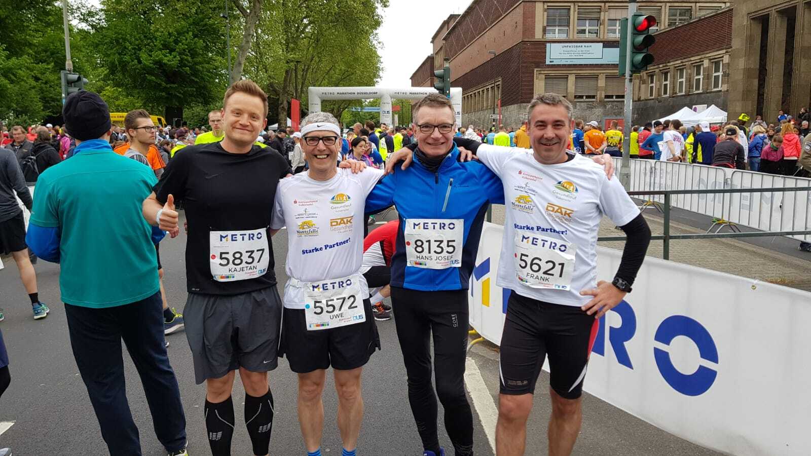 FIT FÜR DEN KÖLN-HALBMARATHON | 12.07. - 02.10.2022 FIT FÜR DEN KÖLN-HALBMARATHON | 12.07. - 02.10.2022