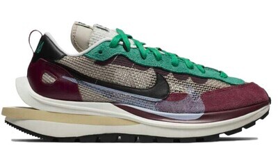 Nike Vaporwaffle sacai Villain Red Neptune Green